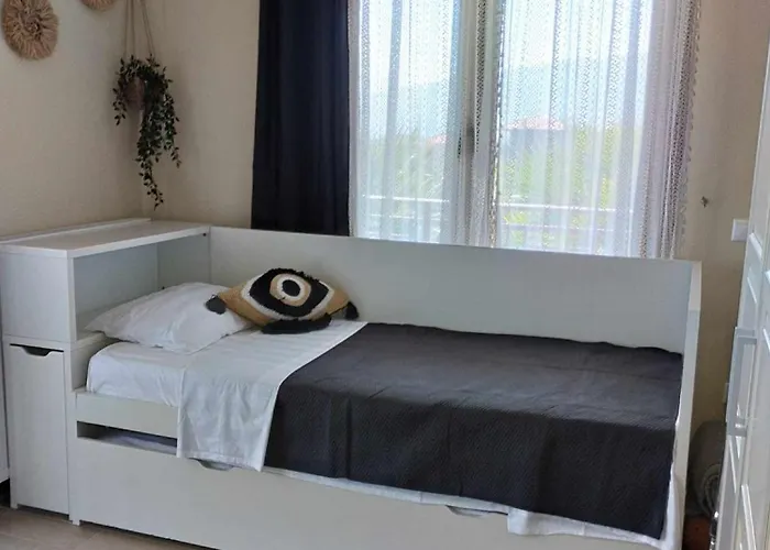Nyaraló Agkaze Leptokariá